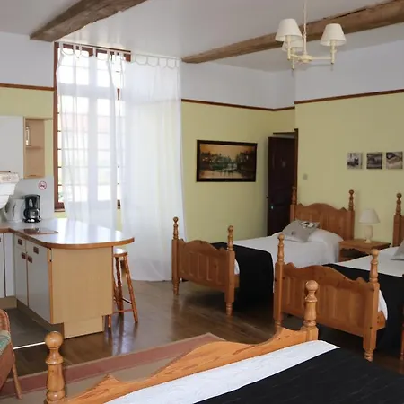 Manoir Courtyard cottage rental Vendee Monsireigne Buitenkant foto